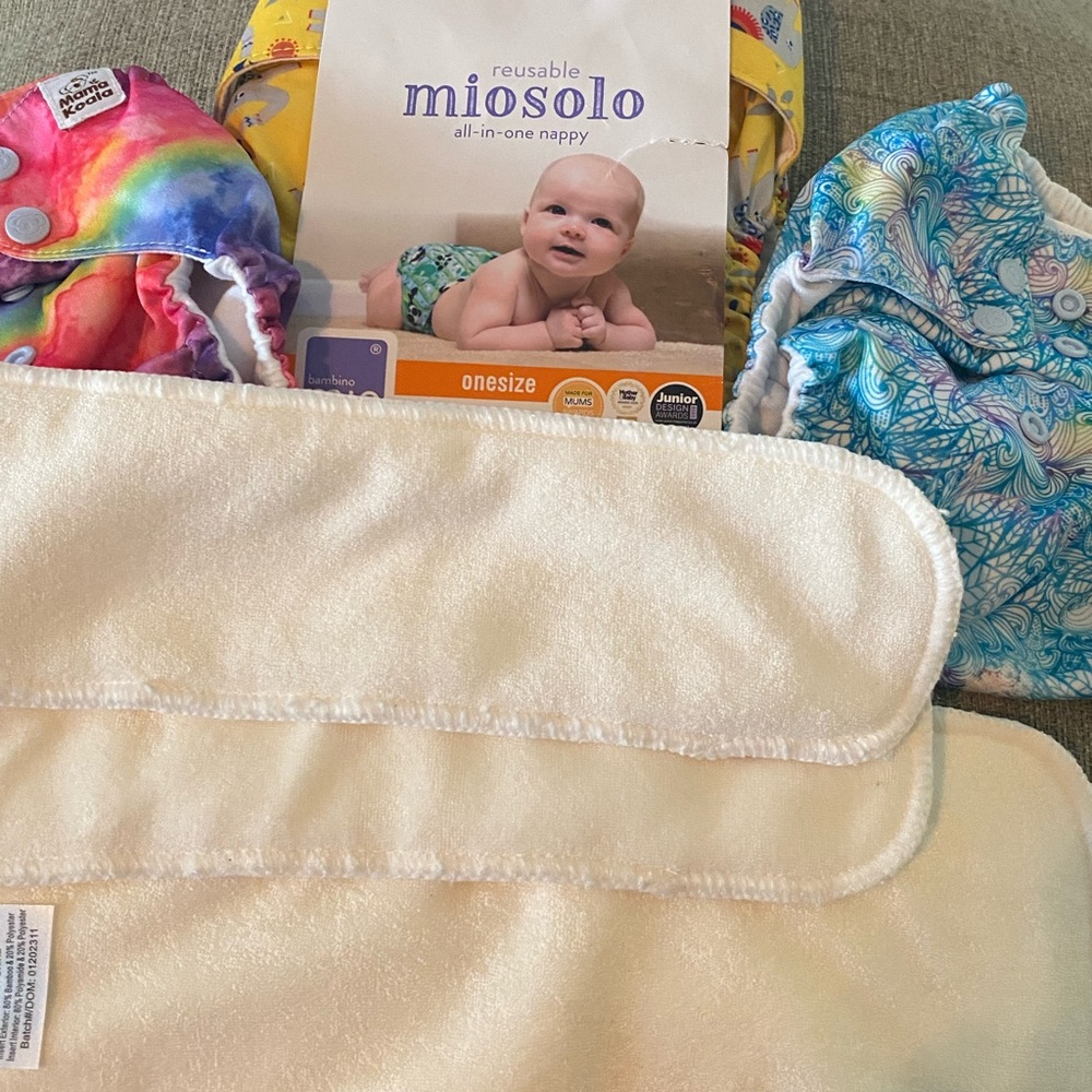 Cloth diaper sample package 4 babies with inserts.New moms not sure which brand?